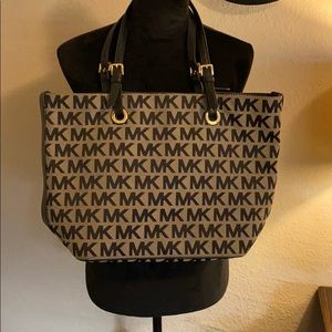 Michael Kors purse